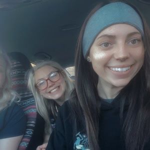 Meet your Posher, Farrah